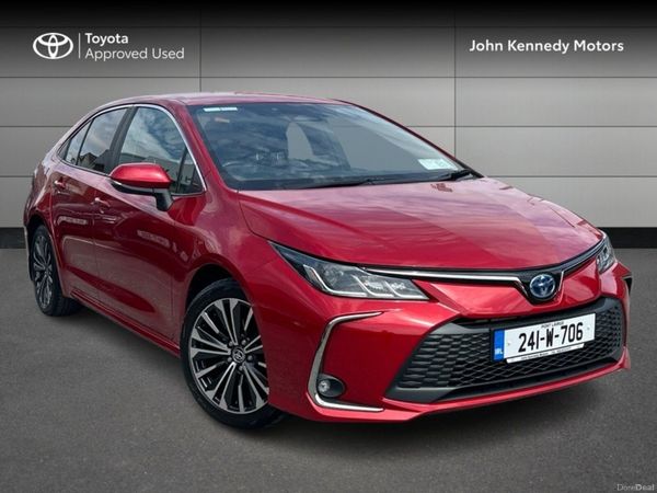 Toyota Corolla Saloon, Petrol Hybrid, 2024, Red