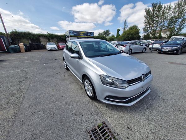 Volkswagen Polo Hatchback, Petrol, 2015, Silver
