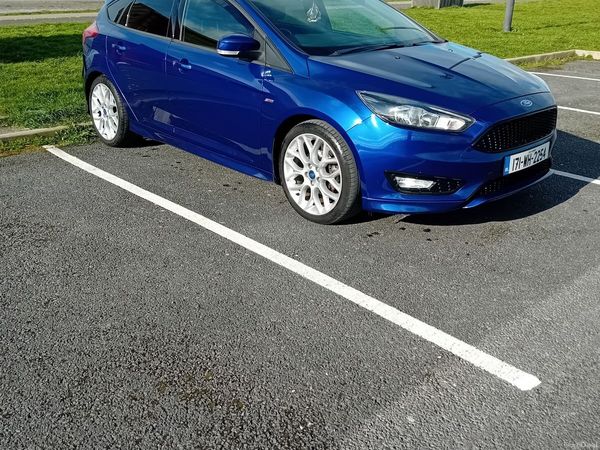 Ford Focus Hatchback, Petrol, 2017, Blue