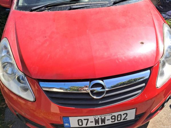 Opel Corsa Hatchback, Petrol, 2007, Red