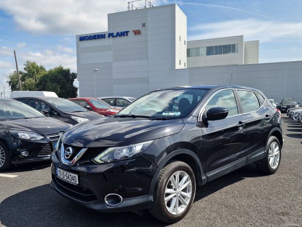 Nissan Qashqai SUV, Petrol, 2017, Black