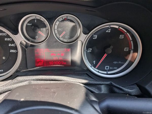 Alfa Romeo Mito MPV, Diesel, 2017, Black