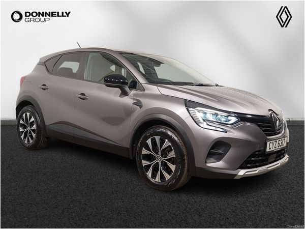 Renault Captur Hatchback, Petrol Hybrid, 2024, Grey