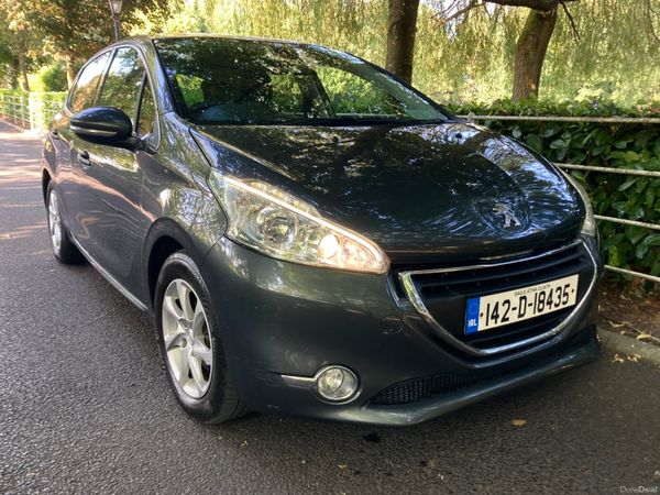 Peugeot 208 Hatchback, Diesel, 2014, Grey