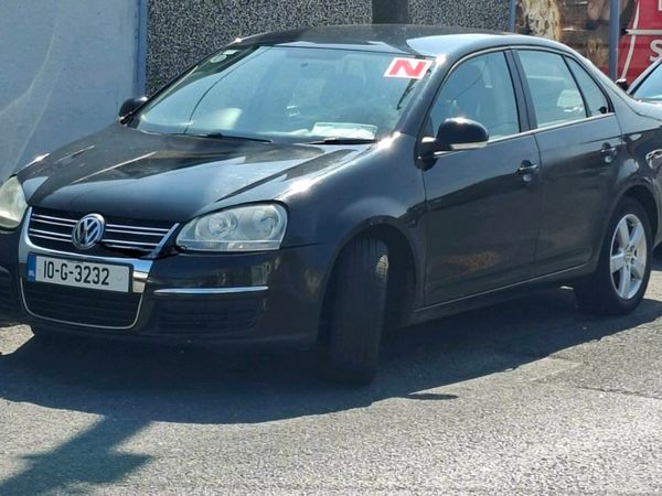 Volkswagen Jetta Saloon, Diesel, 2010, Black