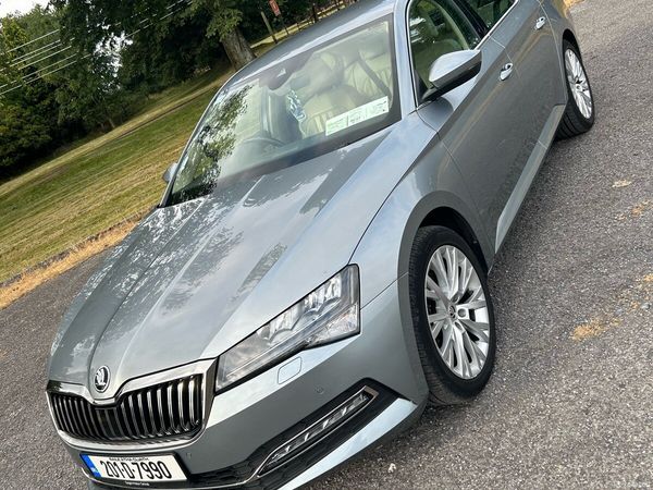 Skoda Superb Saloon, Petrol, 2020, Grey