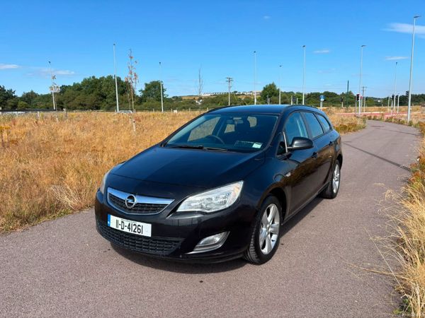 Opel Astra MPV, Diesel, 2011, Black