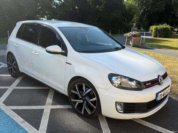 Volkswagen Golf Hatchback, Petrol, 2013, White