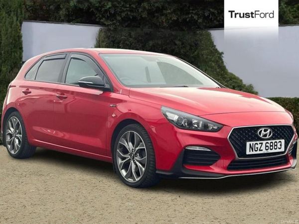 Hyundai i30 Hatchback, Petrol, 2019, Red