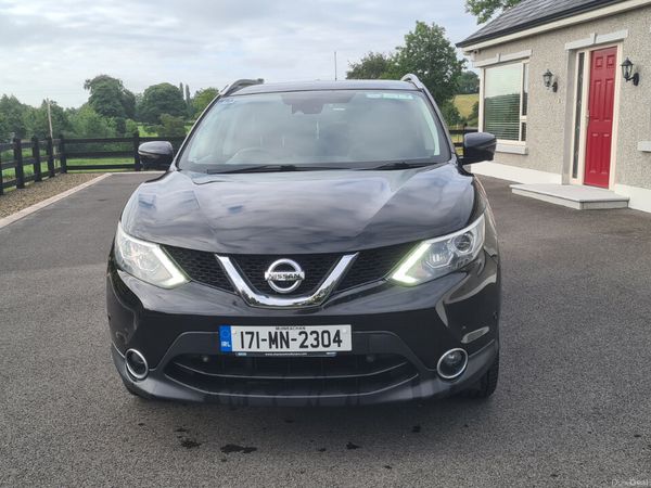 Nissan Qashqai SUV, Diesel, 2017, Black