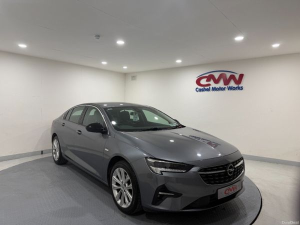 Opel Insignia Hatchback, Diesel, 2022, Grey