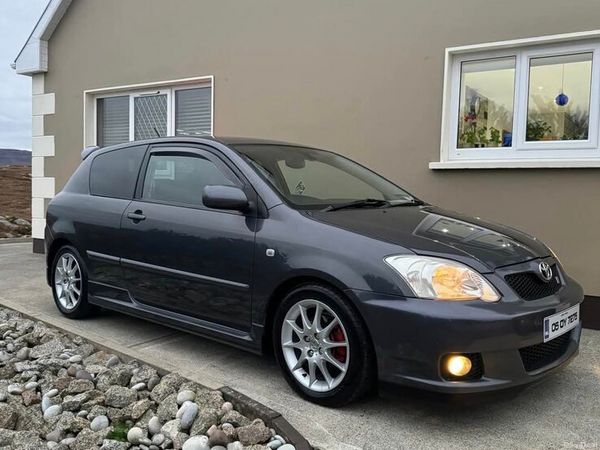 Toyota Corolla Hatchback, Petrol, 2005, Grey