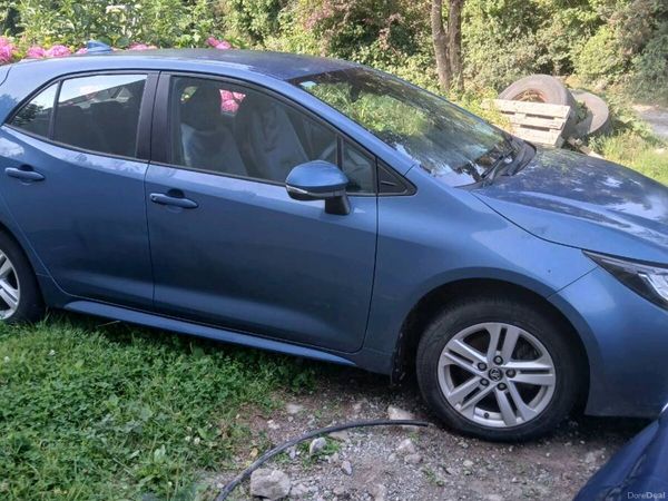 Toyota Corolla Hatchback, Petrol, 2019, Blue