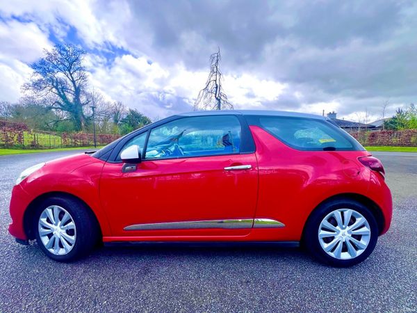 Citroen DS 3 Hatchback, Petrol, 2014, Red