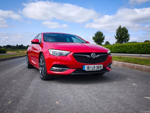 Vauxhall Insignia Hatchback, Diesel, 2018, Red