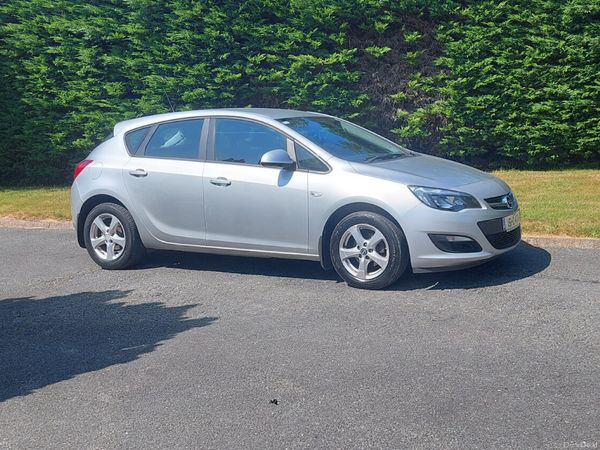 Opel Astra MPV, Petrol, 2015, Silver