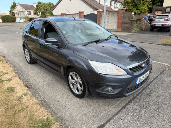 Ford Focus Hatchback, Diesel, 2010, Grey