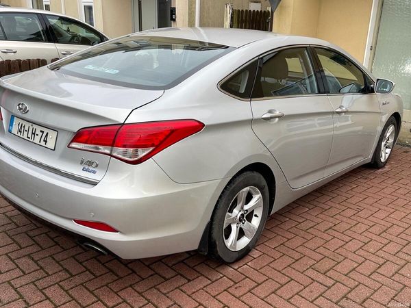 Hyundai i40 Saloon, Diesel, 2014, Silver