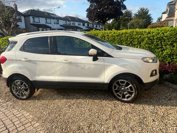 Ford EcoSport SUV, Petrol, 2016, White