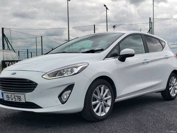 Ford Fiesta Hatchback, Diesel, 2019, White
