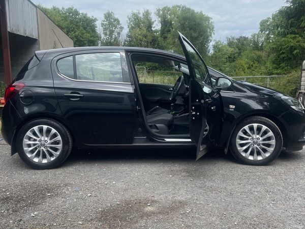 Opel Corsa Hatchback, Petrol, 2017, Black
