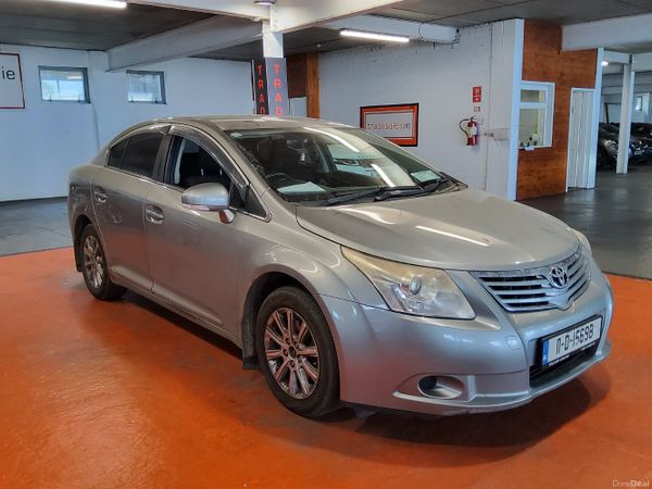Toyota Avensis Saloon, Diesel, 2011, Grey