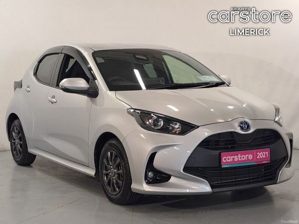 Toyota Yaris Hatchback, Petrol Hybrid, 2021, Silver