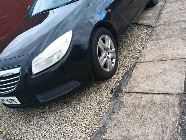 Vauxhall Insignia Hatchback, Diesel, 2010, Black