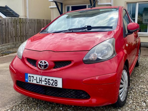 Toyota Aygo Hatchback, Petrol, 2007, Red