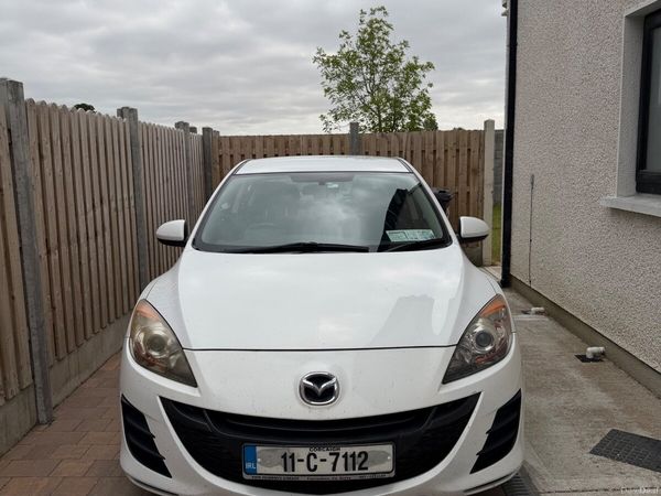 Mazda Mazda3 Saloon, Diesel, 2011, White