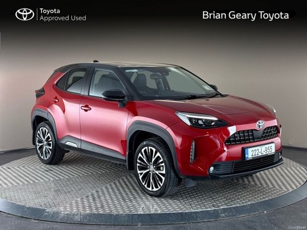 Toyota Yaris Cross Hatchback, Petrol Hybrid, 2022, Red