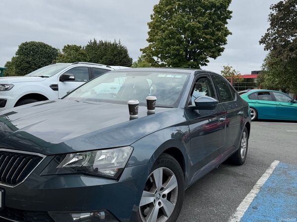 Skoda Superb Hatchback, Diesel, 2016, Grey