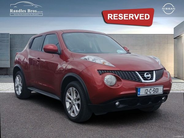 Nissan Juke SUV, Petrol, 2012, Red