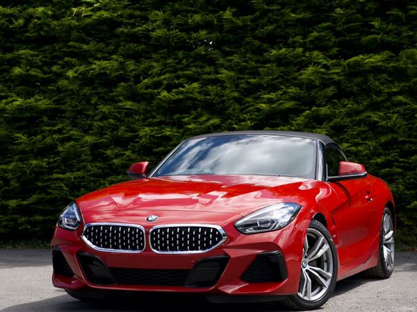 BMW Z4 Convertible, Petrol, 2019, Red