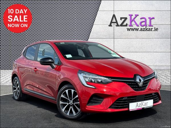 Renault Clio Hatchback, Petrol, 2023, Red