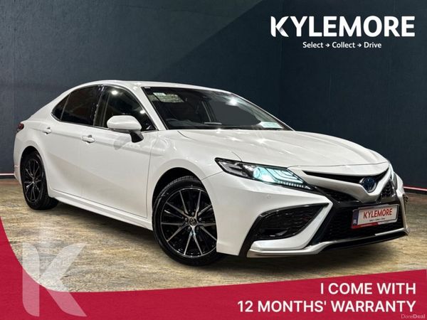 Toyota Camry Saloon, Petrol Hybrid, 2023, White