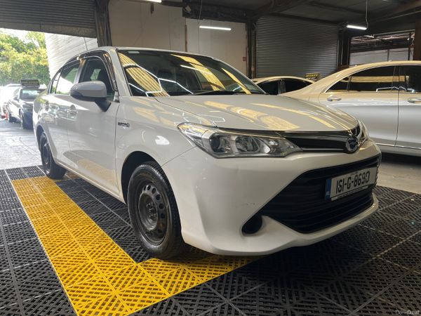 Toyota Corolla Saloon, Petrol Hybrid, 2016, White