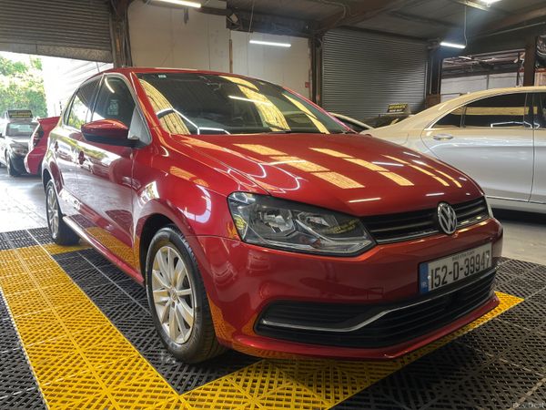 Volkswagen Polo Hatchback, Petrol, 2015, Red