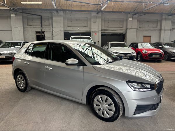 Skoda Fabia Hatchback, Petrol, 2023, Grey