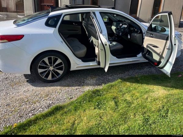 Kia Optima Saloon, Diesel, 2017, White