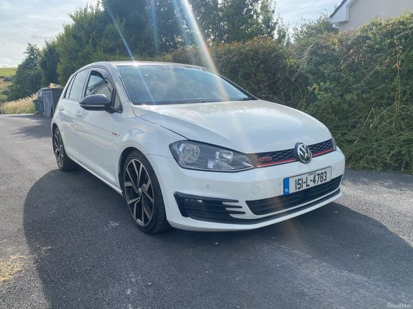 Volkswagen Golf Hatchback, Diesel, 2015, White