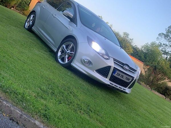 Ford Focus Hatchback, Diesel, 2013, Silver