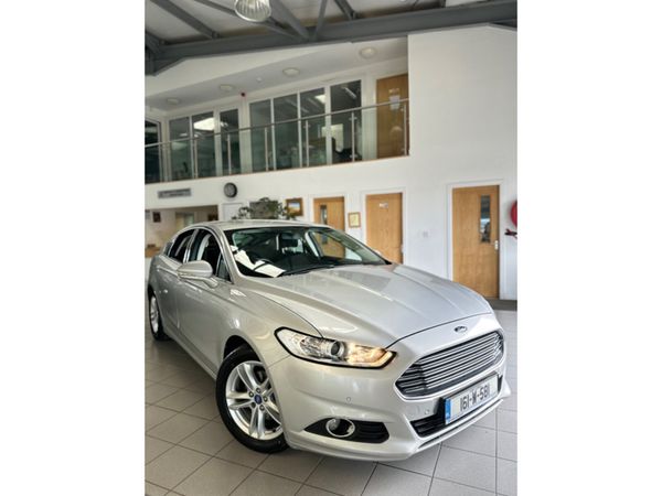 Ford Mondeo Hatchback, Diesel, 2016, Silver