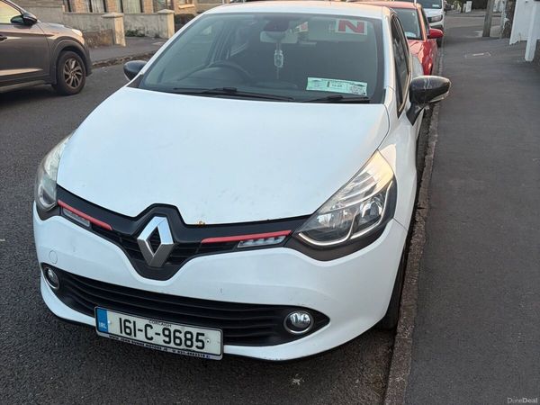 Renault Clio Hatchback, Petrol, 2016, White
