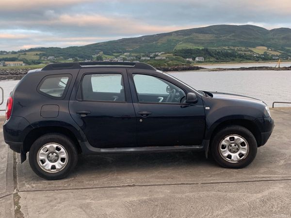 Dacia Duster SUV, Diesel, 2014, Black