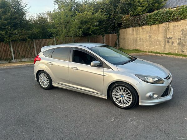 Ford Focus Hatchback, Diesel, 2012, Silver