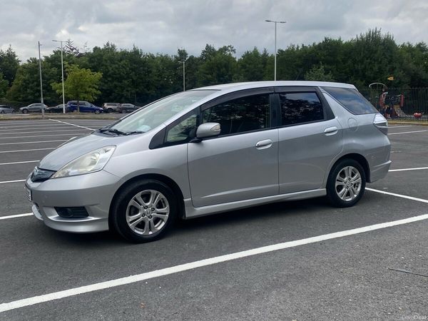 Honda Shuttle Estate, Petrol Hybrid, 2012, Silver