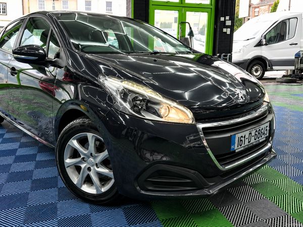 Peugeot 208 Hatchback, Petrol, 2016, Grey