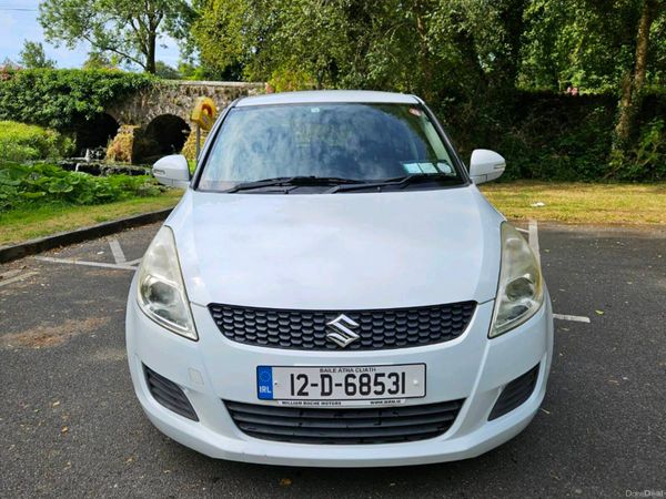 Suzuki Swift Hatchback, Petrol, 2012, White
