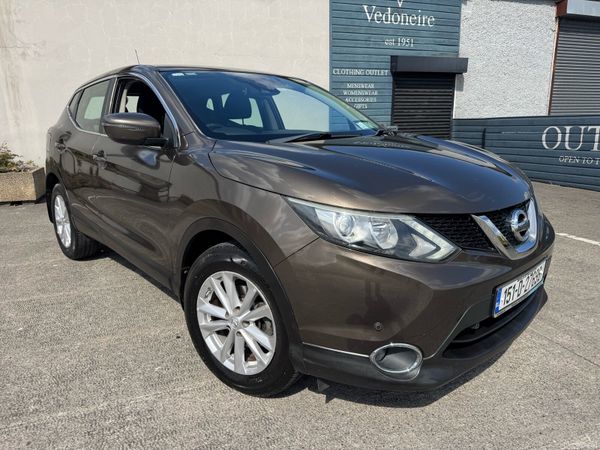 Nissan Qashqai Hatchback, Petrol, 2015, Brown
